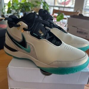 Nike LeBron NXXT Gen AMPD Liverpool basketball shoes